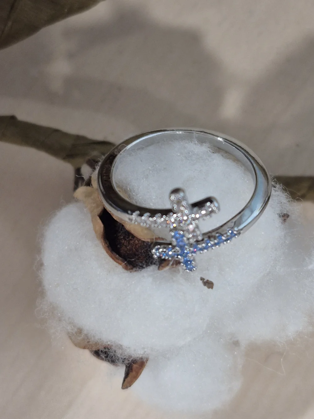💙🩶NEW💙🩶 BEAUTIFUL!! CZ Double Cross Adjustable Ring